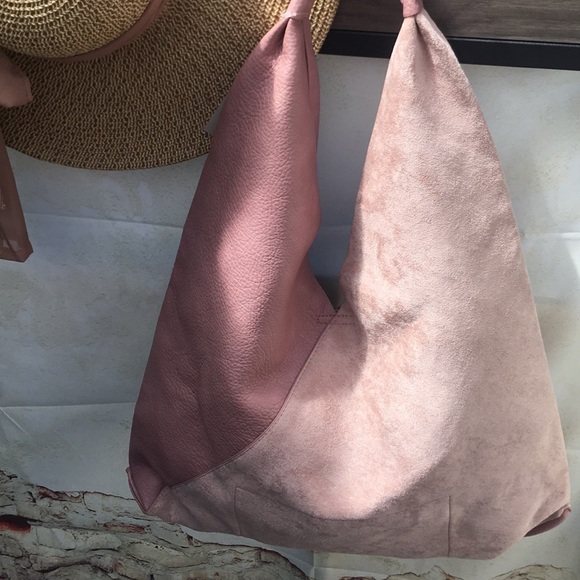 Chic New Vegan Leather Tote Bag - Picture 7 of 11